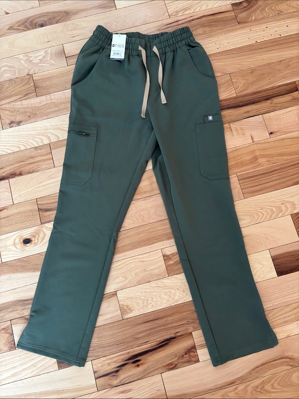 NWT Figs evergreen high waisted Dowa